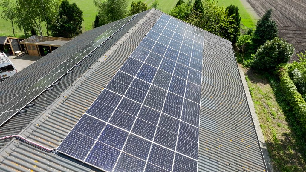 hoge opbrengst zonnepanelen voor bedrijven en snelle levering
